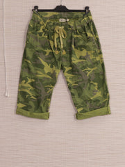 Italian Camouflage Print Knee Length Magic Shorts - Lime Green