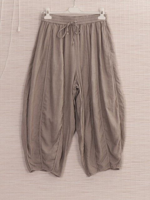 Italian Relaxed Fit Linen Capri Trousers - Mocha