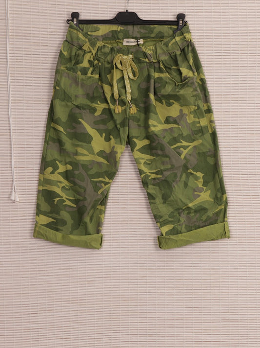 Italian Camouflage Print Knee Length Magic Shorts - Lime Green