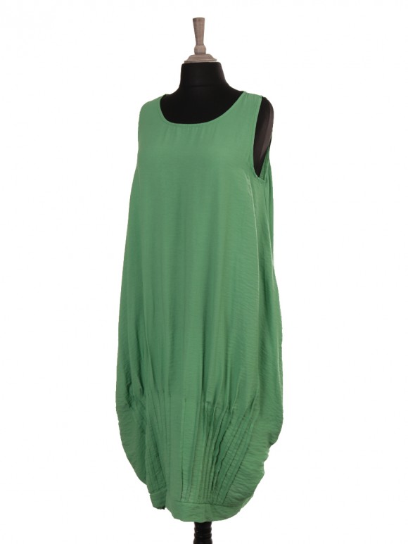 Italian Sleeveless Pleated Hem Lagenlook Dress