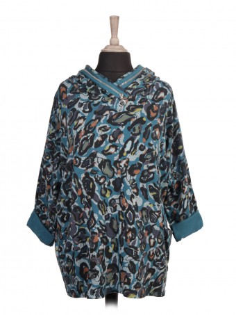 Italian Hooded Dip Hem Printed Top with Front Pockets