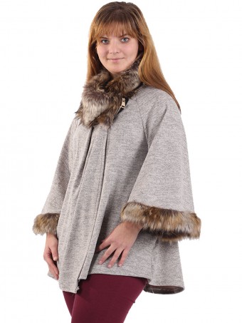 Italian Ladies Batwing Sleeves Faux Fur Poncho Beige Side