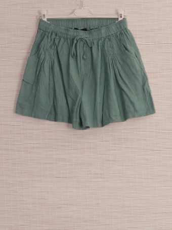 Italian Linen Pleated Shorts With Side Pockets